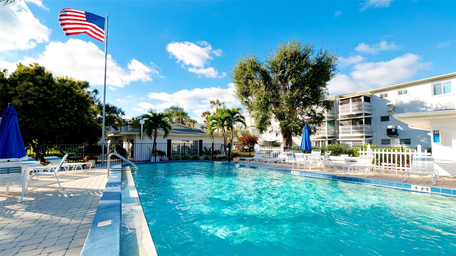 1633 LEISURE DR #M37, BRADENTON, FL, 34207