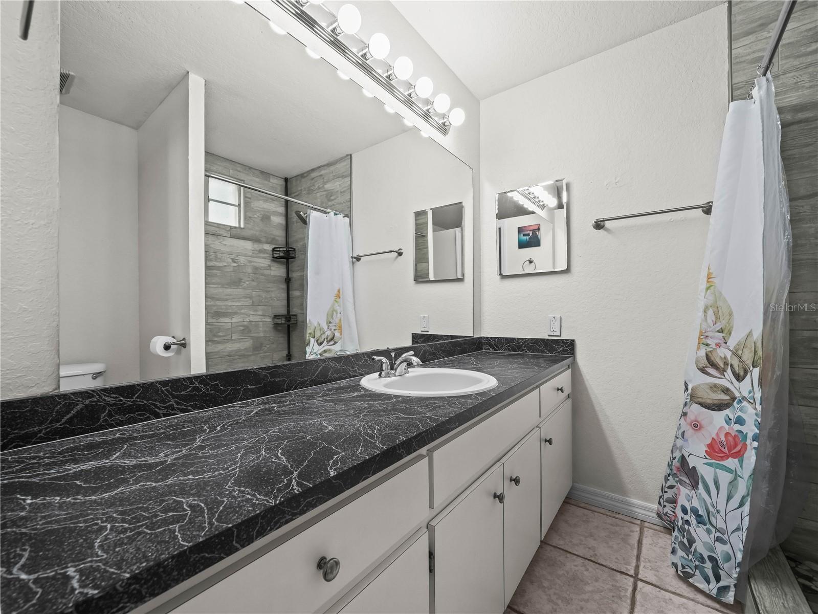 125 S BIGNONIA AVE, POLK CITY, FL, 33868