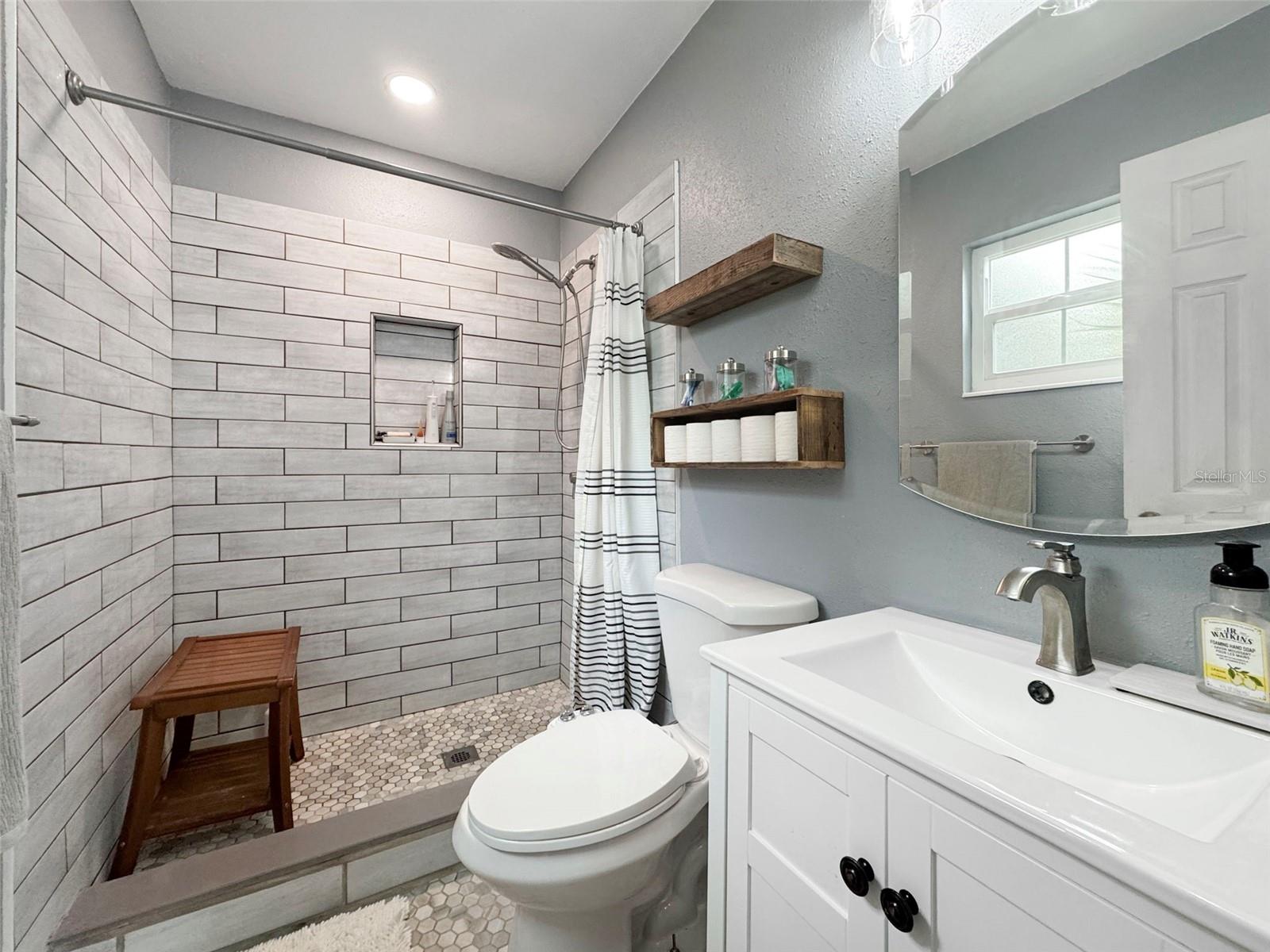 1004 7TH ST S, SAFETY HARBOR, FL, 34695