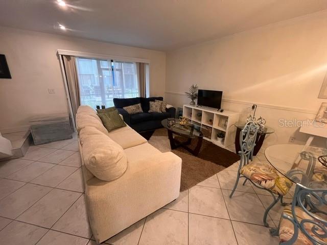 1614 STICKNEY POINT RD #102, SARASOTA, FL, 34231