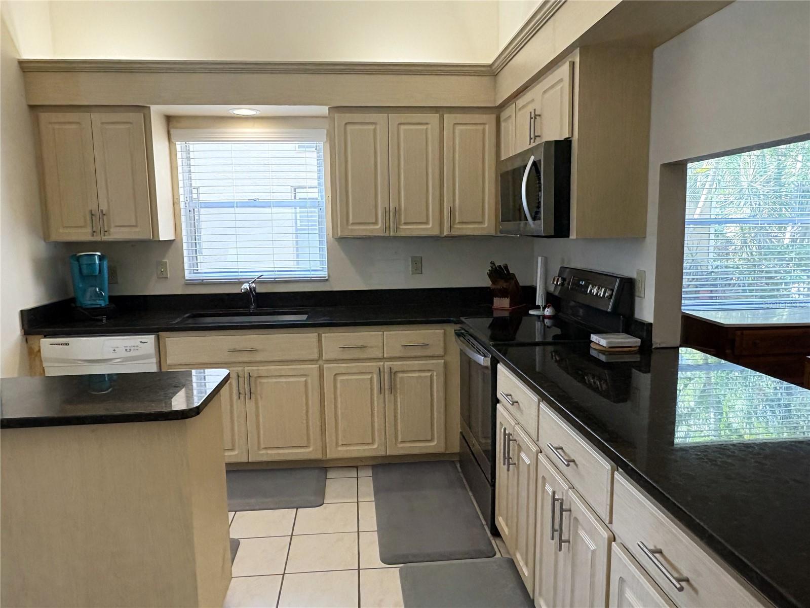 4933 VILLAGE GARDENS DR #211, SARASOTA, FL, 34234