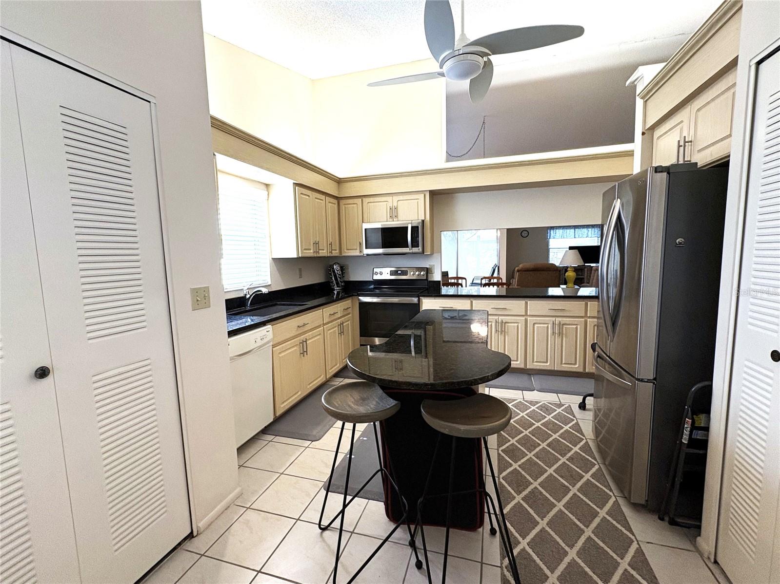 4933 VILLAGE GARDENS DR #211, SARASOTA, FL, 34234