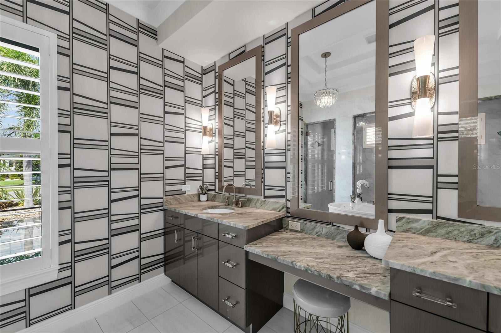 A4667891 Property Photo