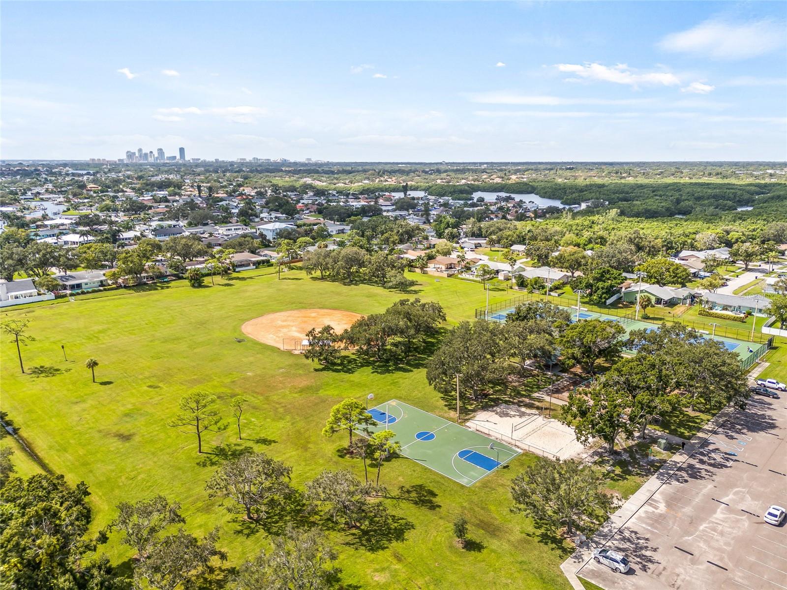 5601 DENVER ST NE, ST PETERSBURG, FL, 33703