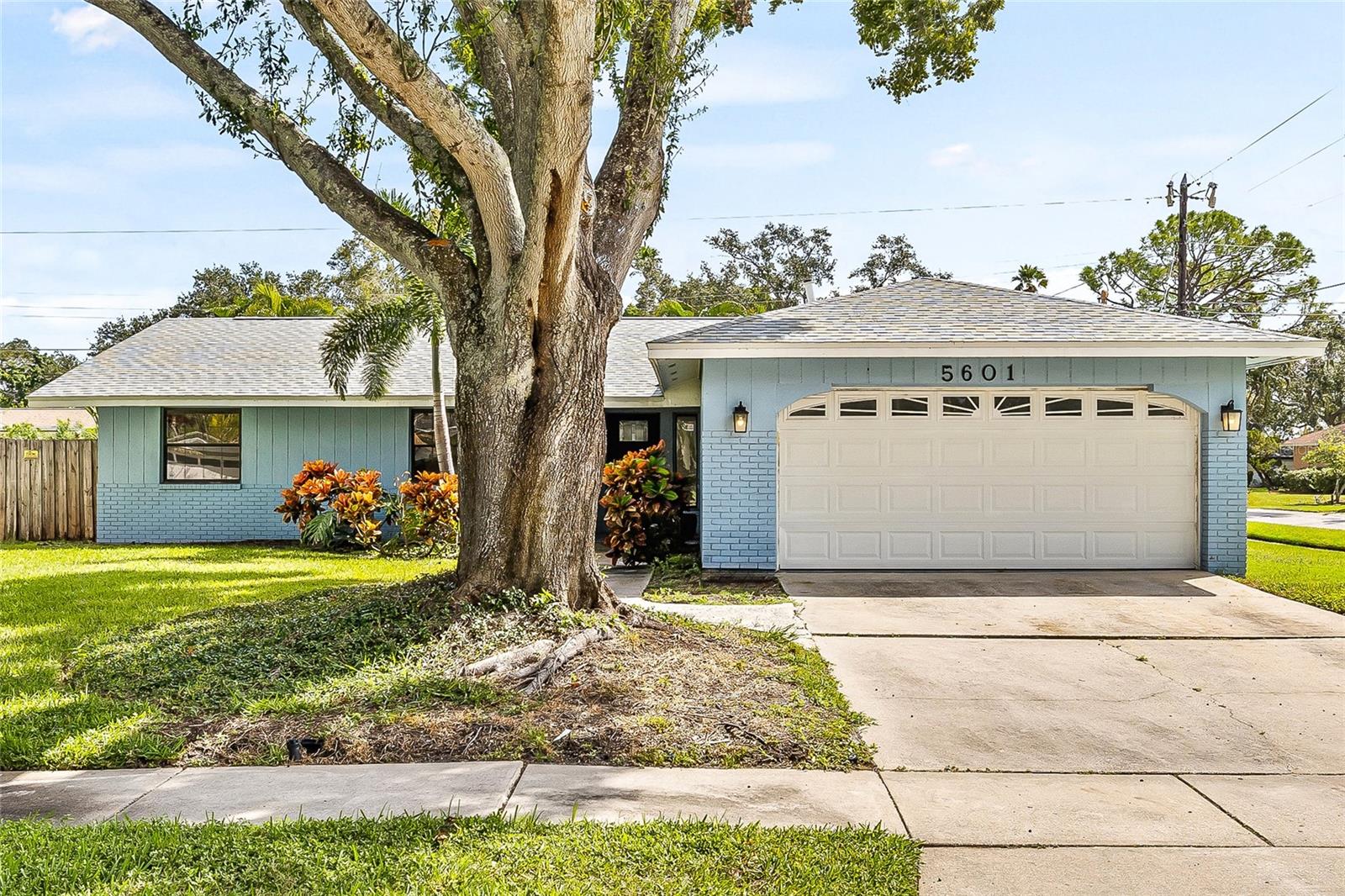 5601 DENVER ST NE, ST PETERSBURG, FL, 33703