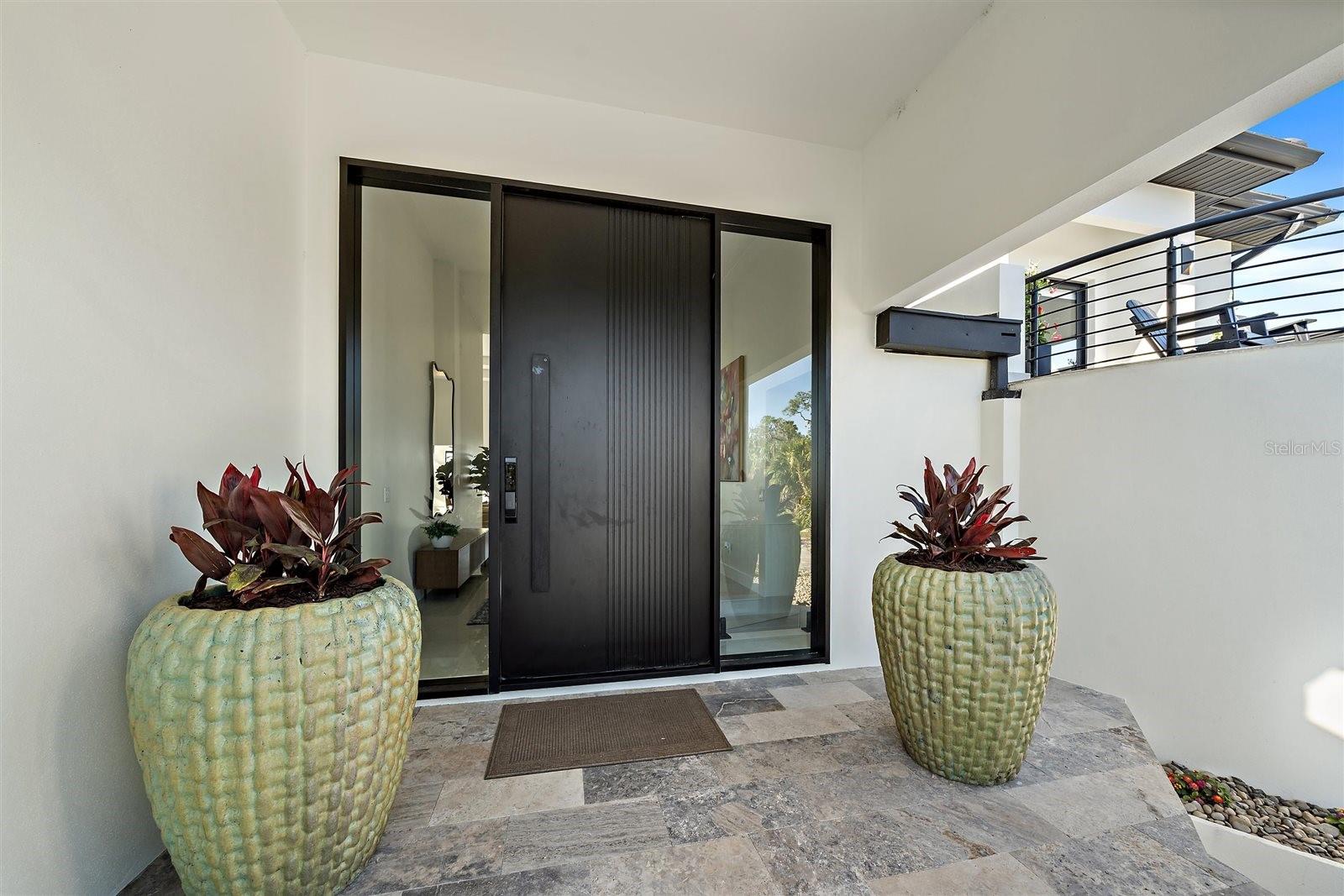 A4667904 Property Photo