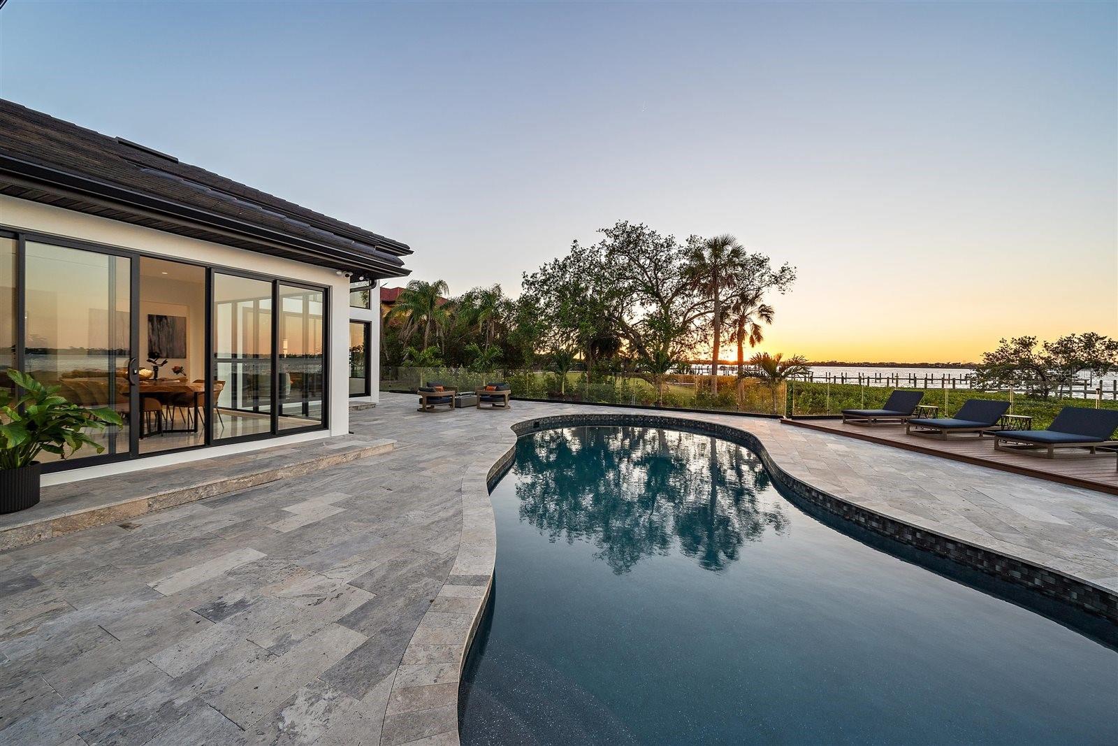 A4667904 Property Photo