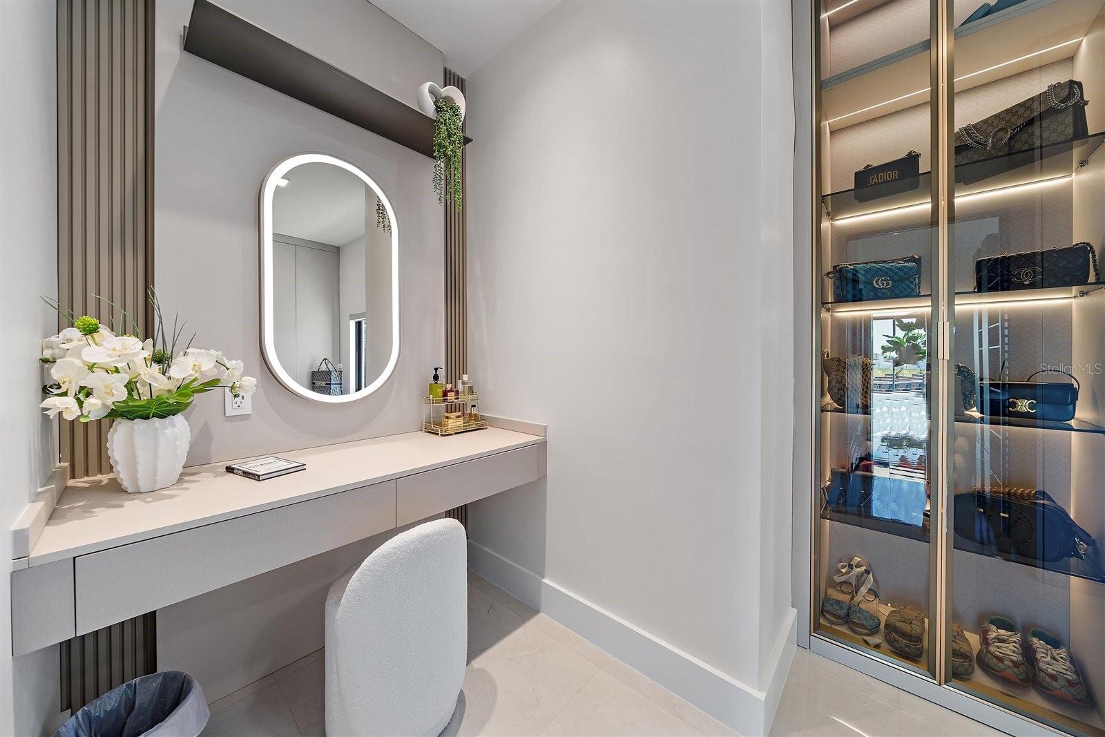 A4667904 Property Photo