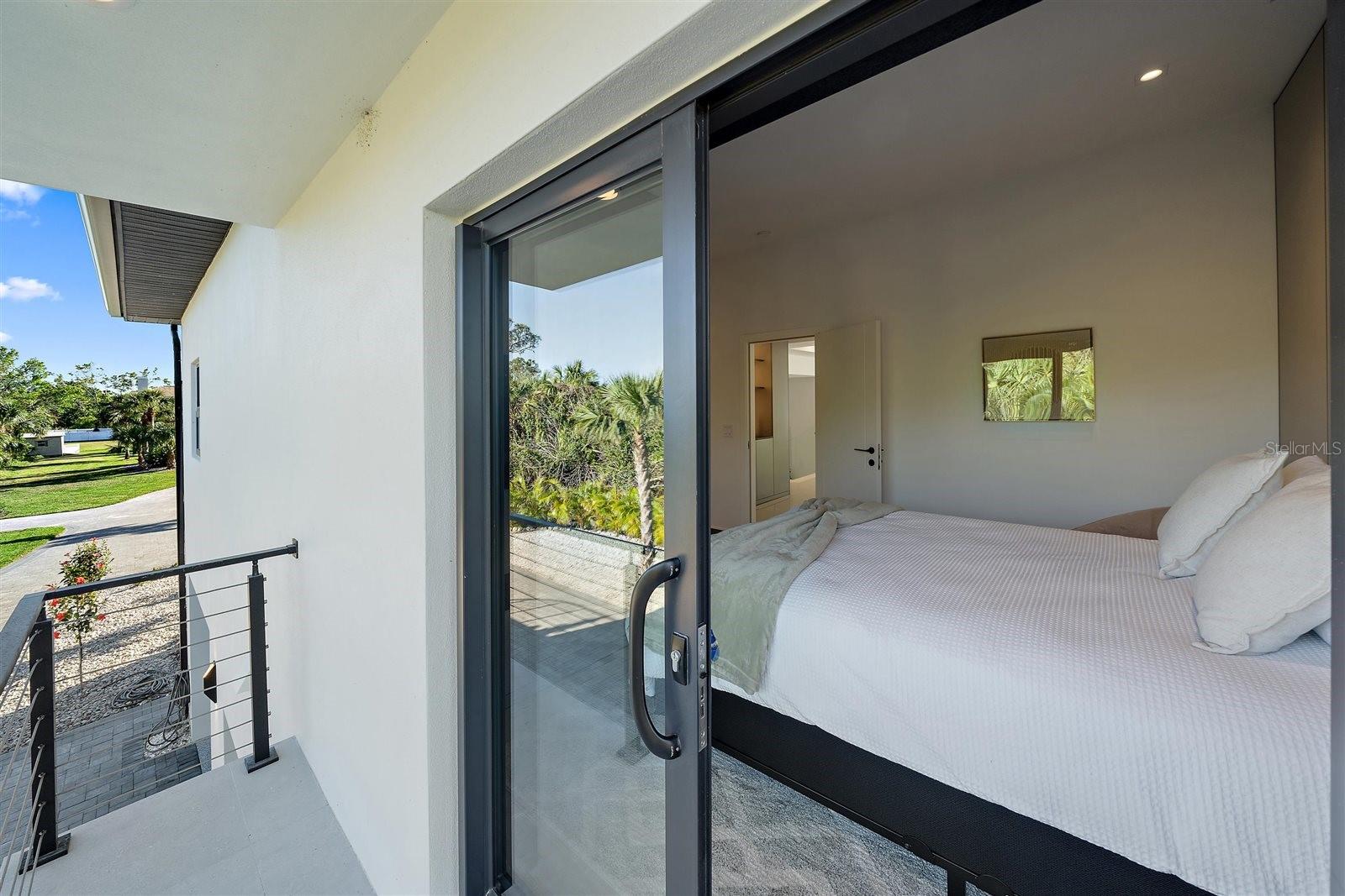 A4667904 Property Photo