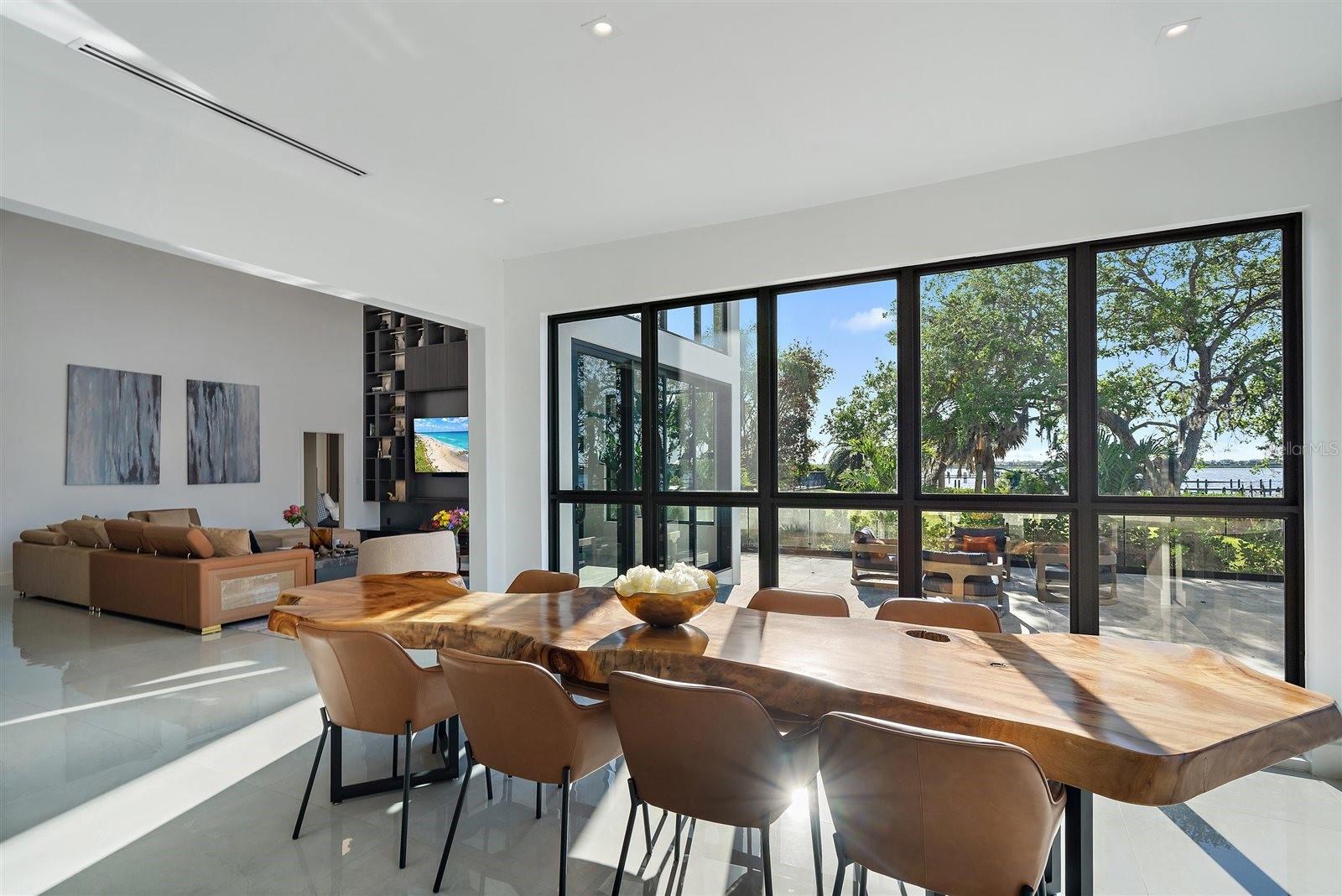 A4667904 Property Photo