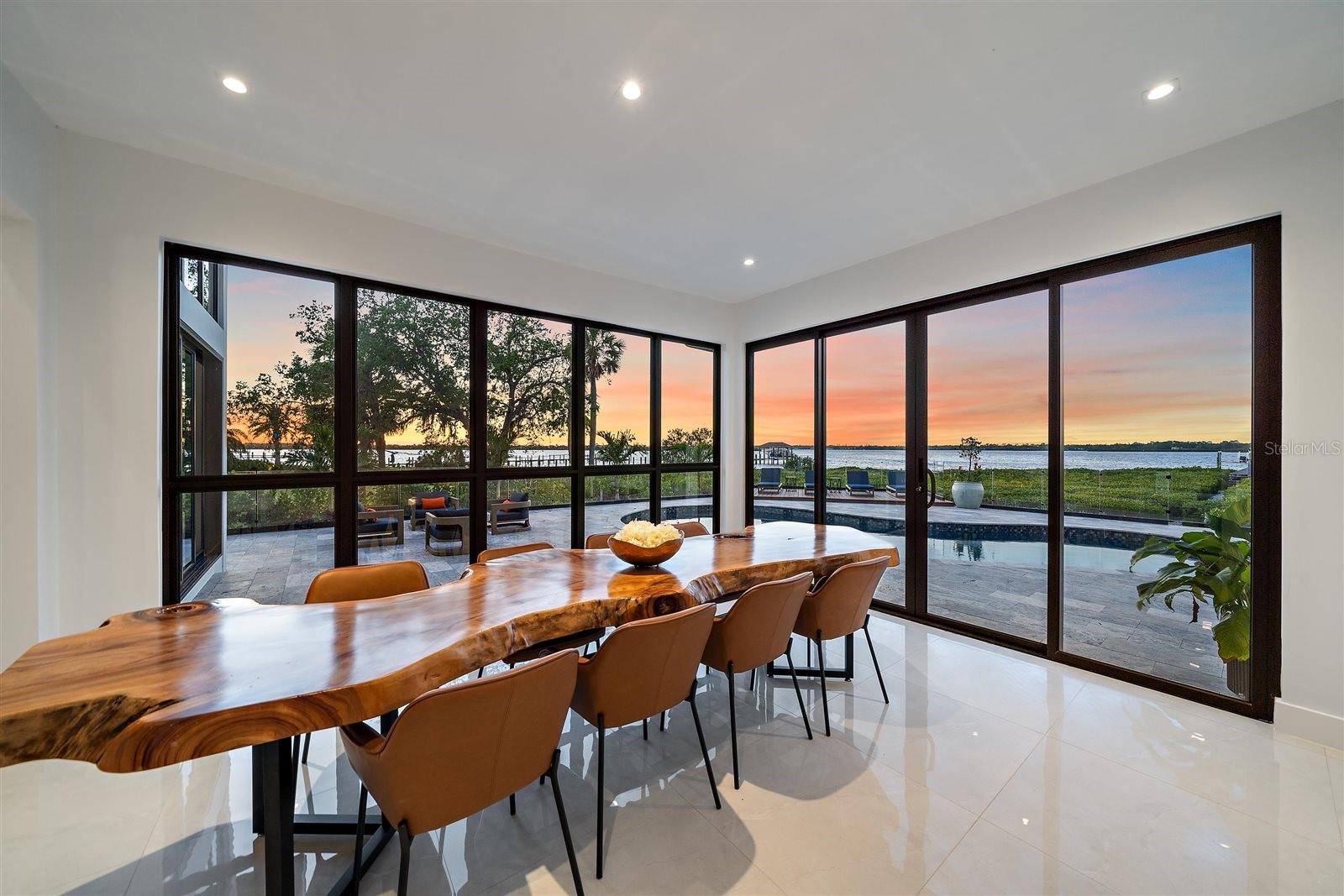 A4667904 Property Photo