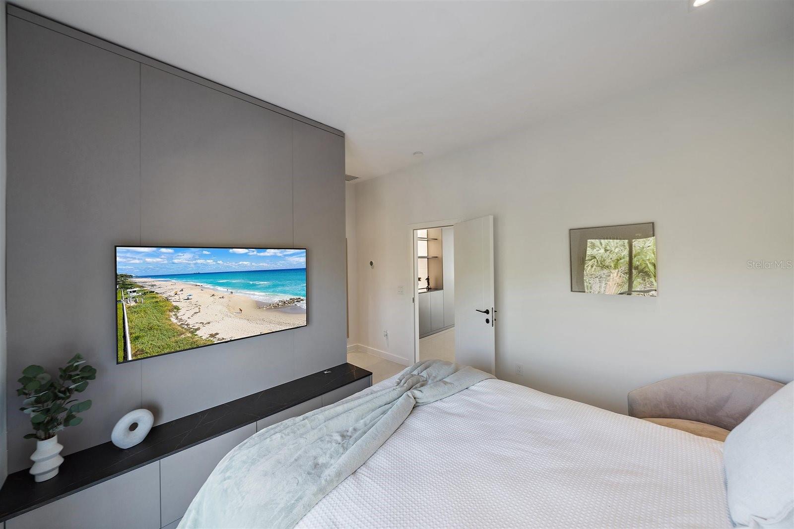 A4667904 Property Photo