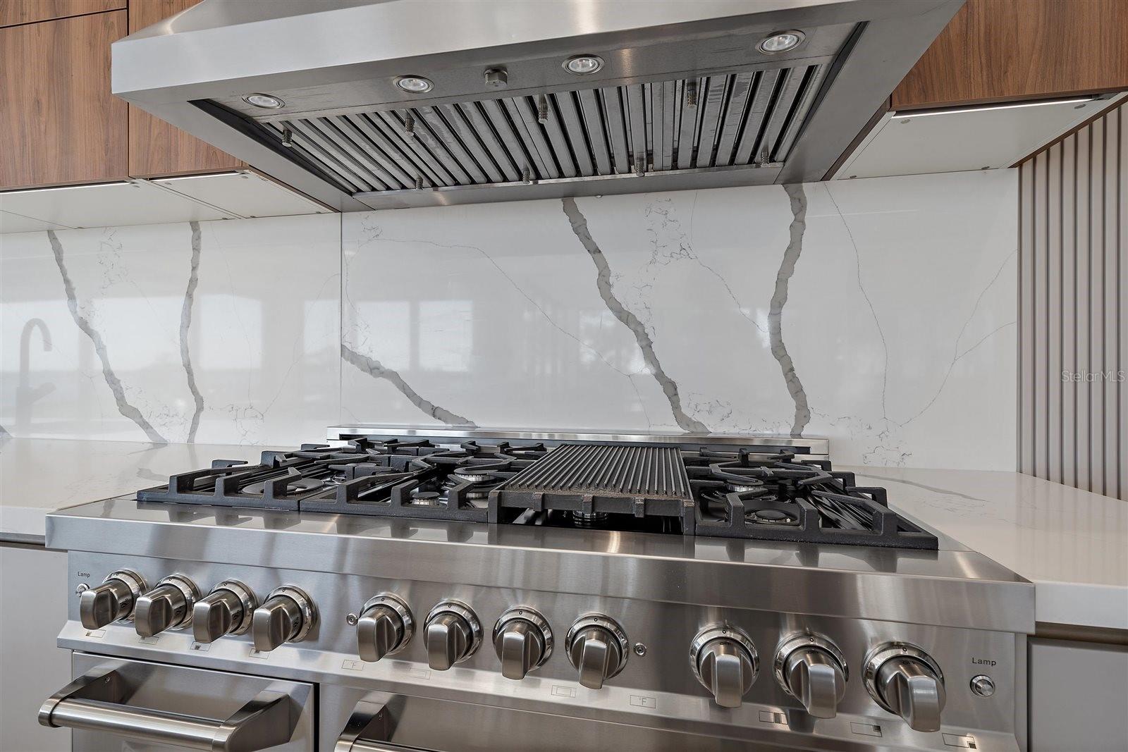 A4667904 Property Photo