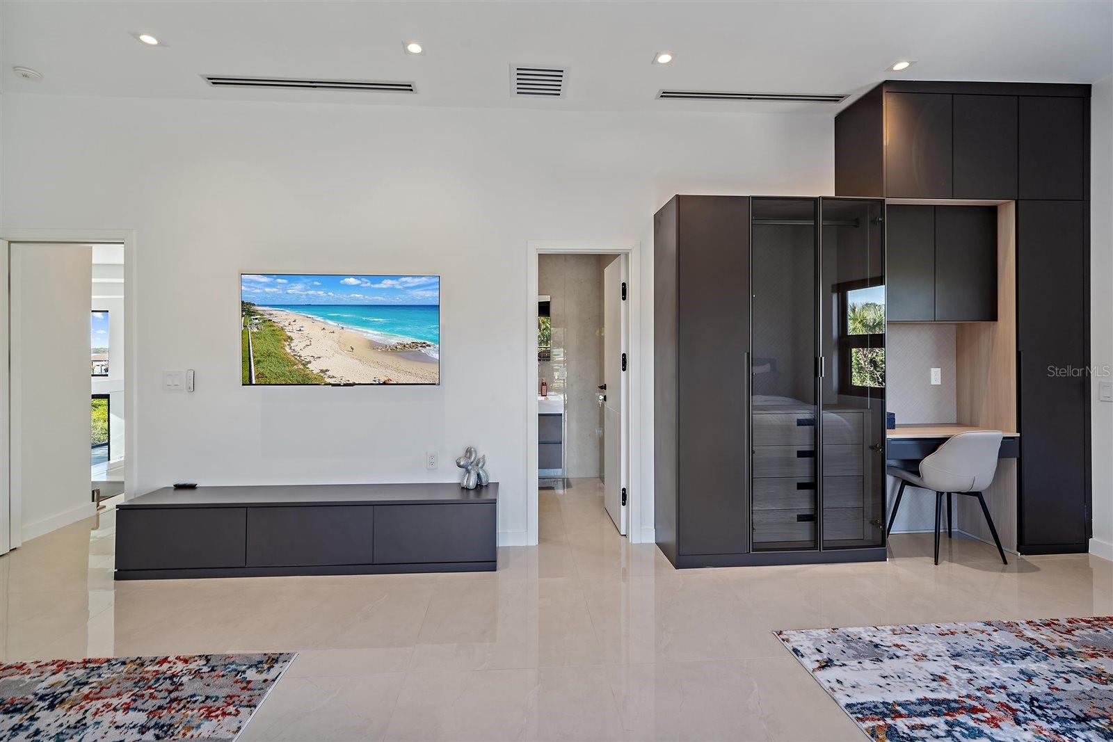 A4667904 Property Photo