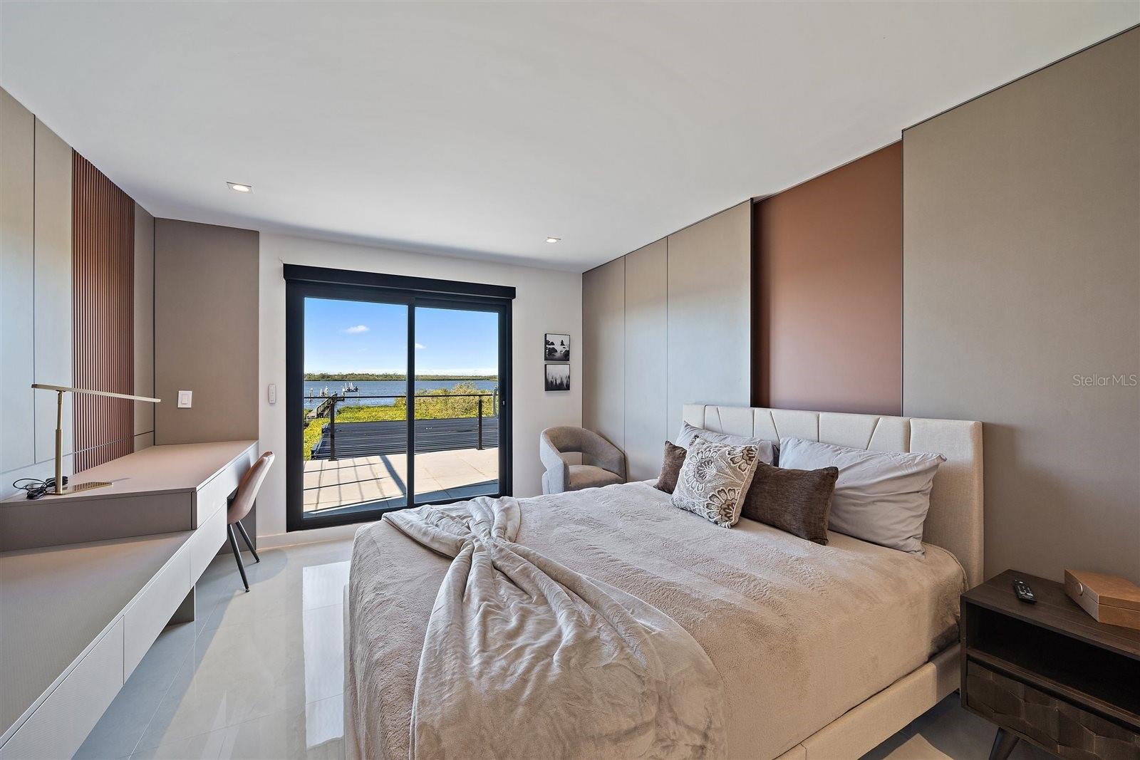 A4667904 Property Photo