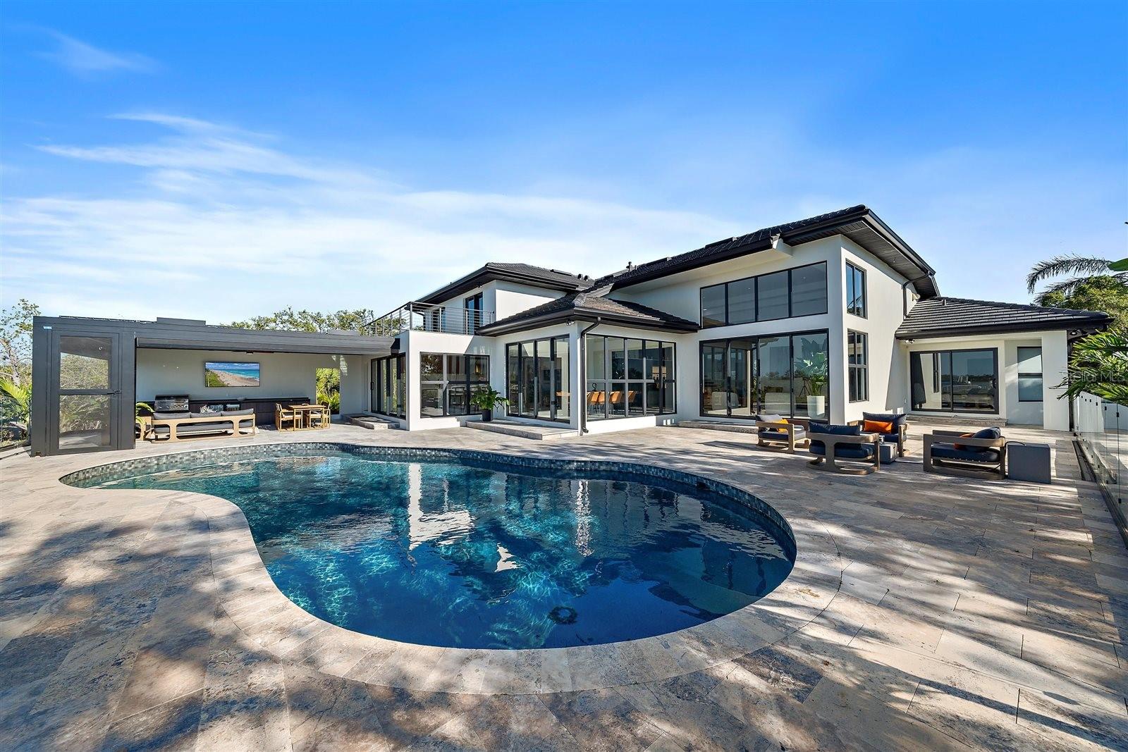 A4667904 Property Photo