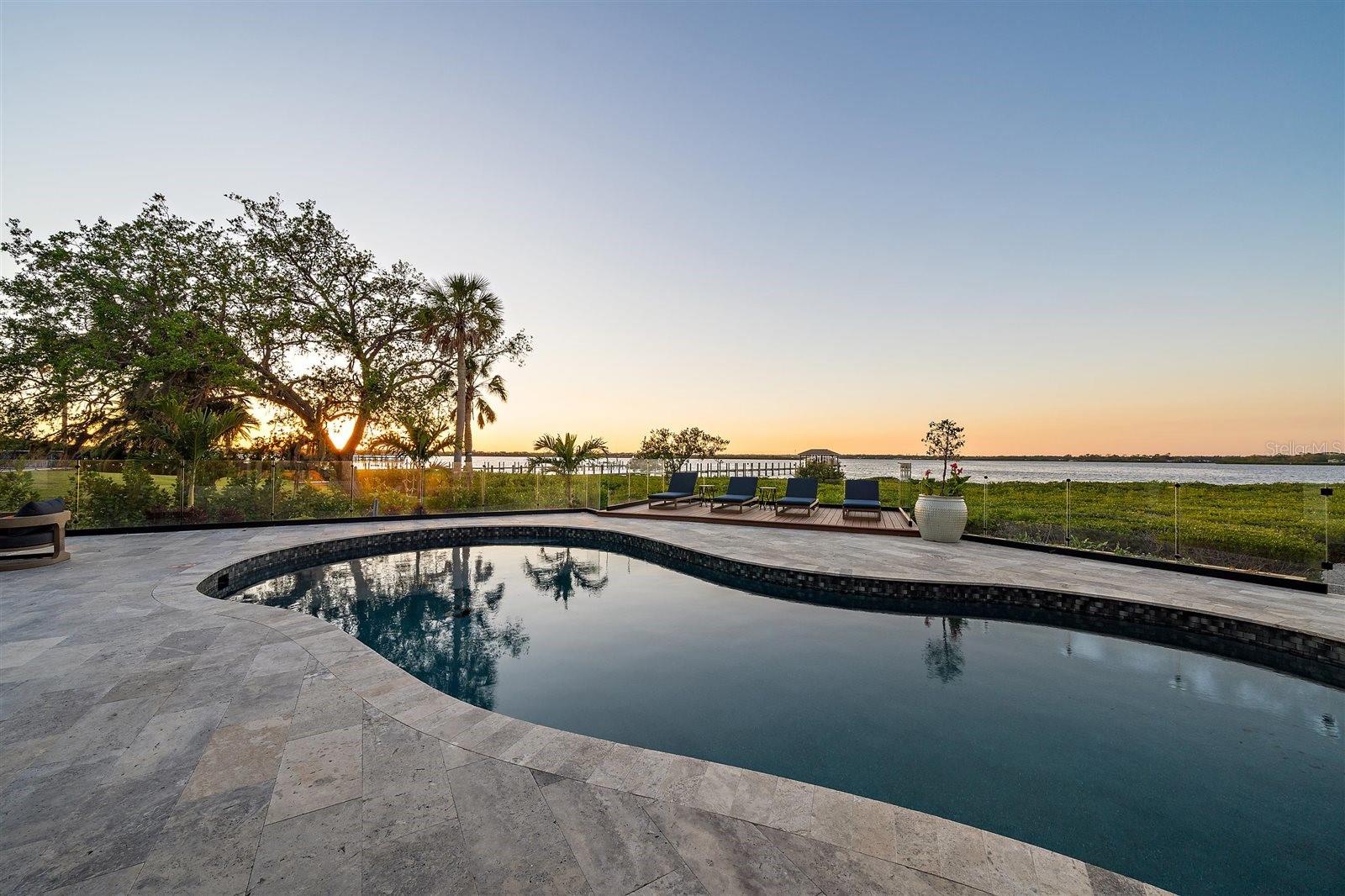 A4667904 Property Photo