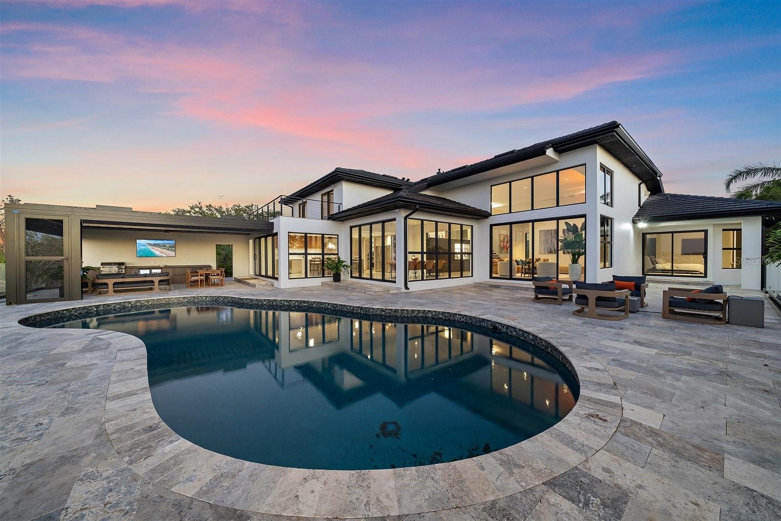 A4667904 Property Photo