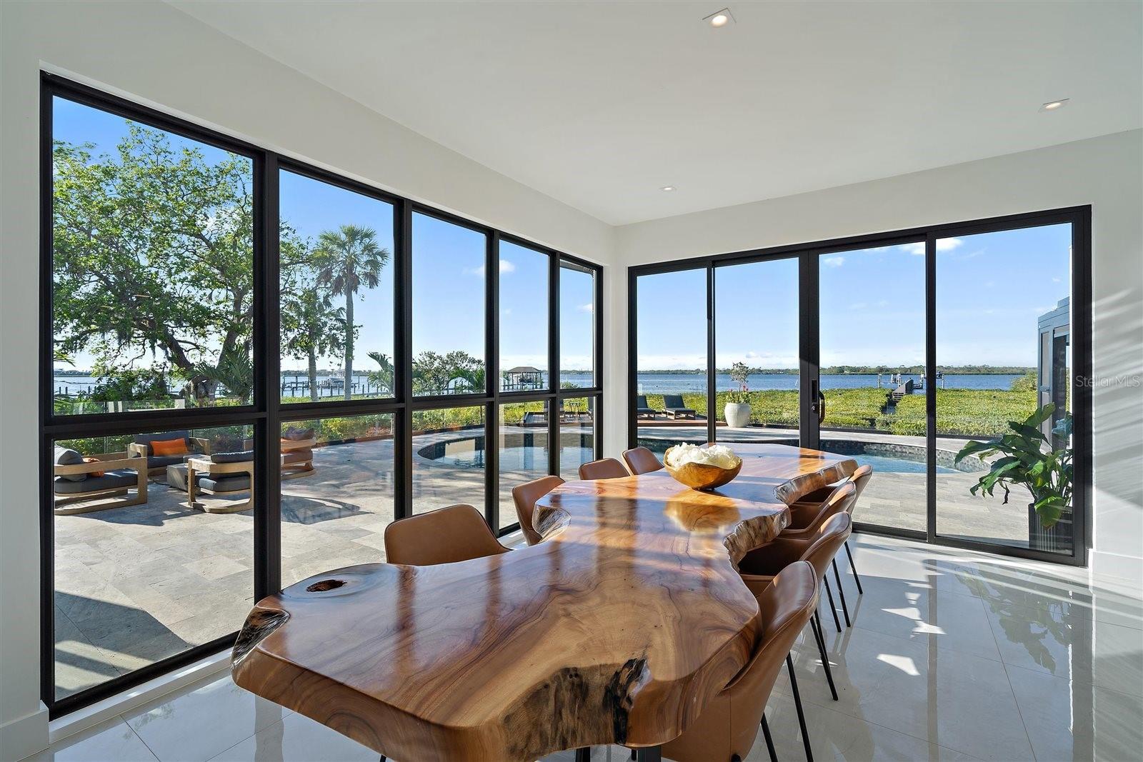 A4667904 Property Photo