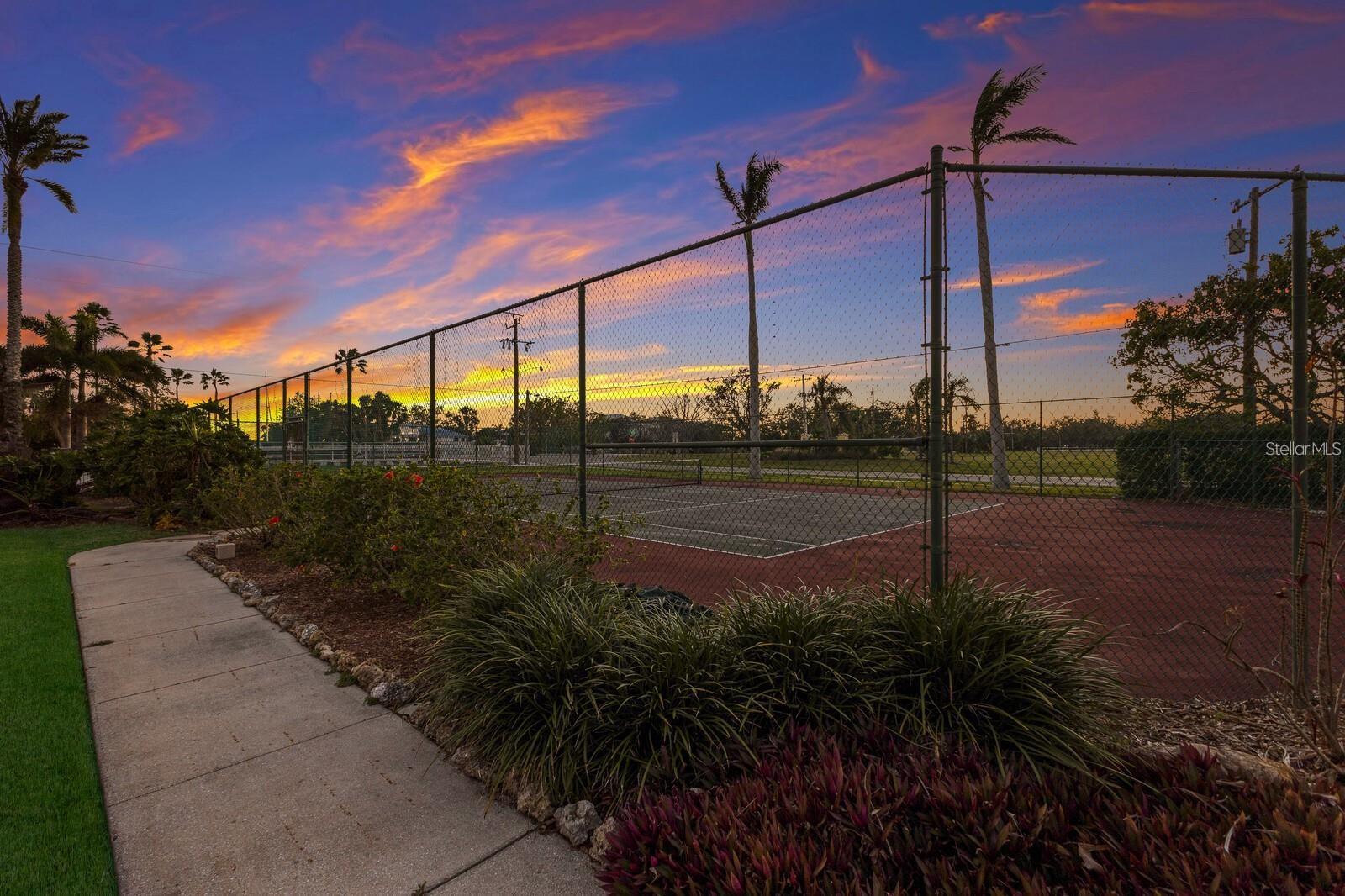 1528 43RD AVENUE DR W, PALMETTO, FL, 34221