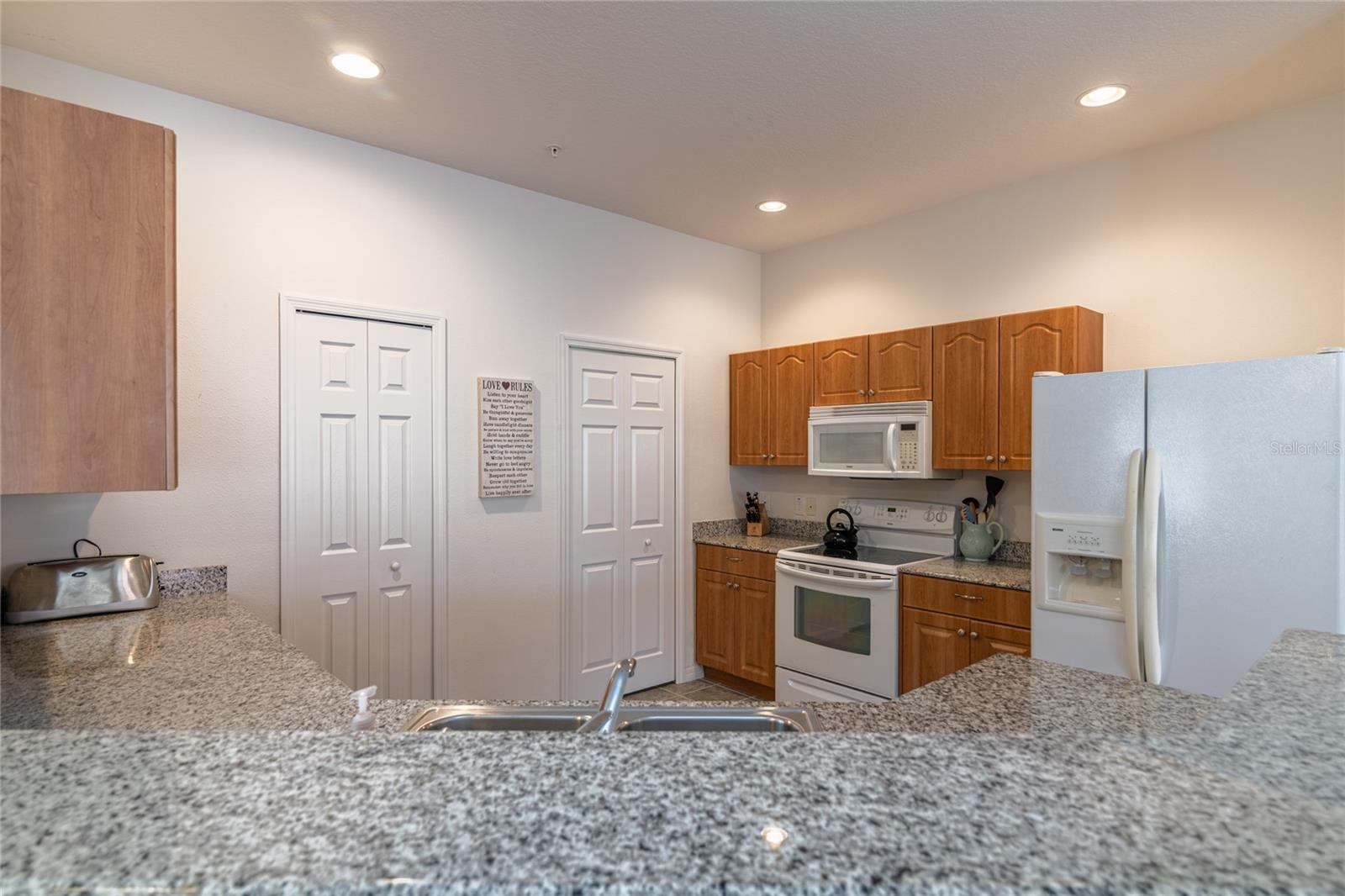 21008 SUNPOINT WAY #203, LUTZ, FL, 33558