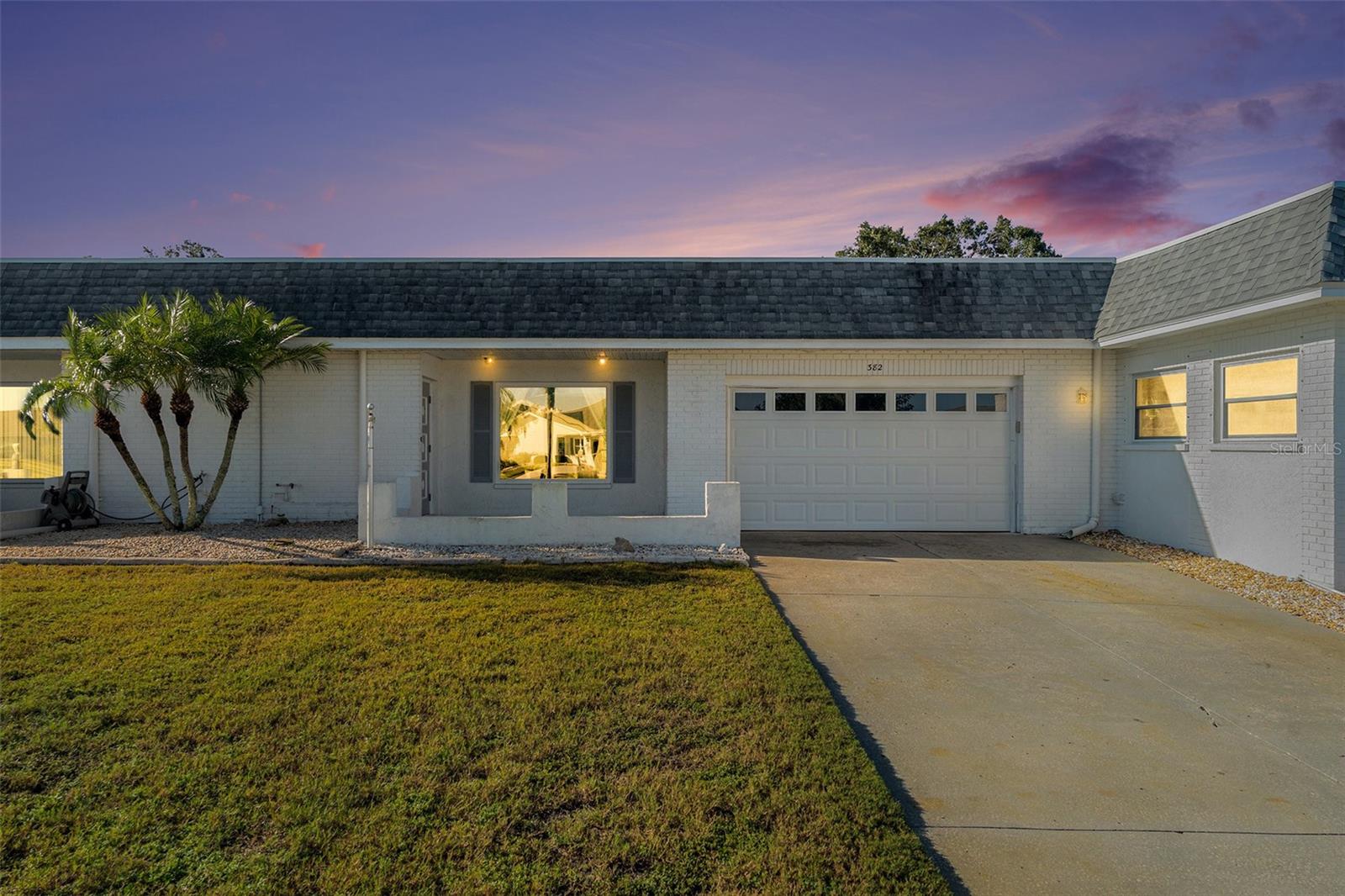 382 CLUB MANOR DR, SUN CITY CENTER, FL, 33573