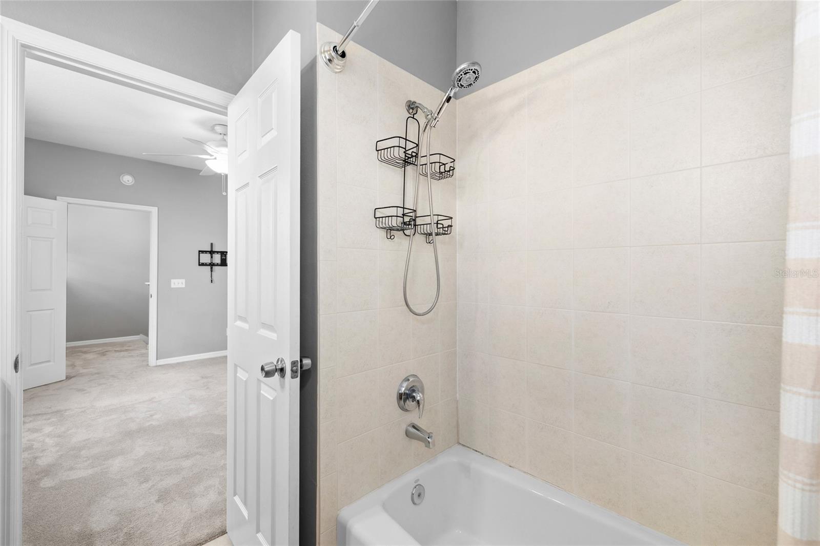 Floor 3:  ensuite bathroom