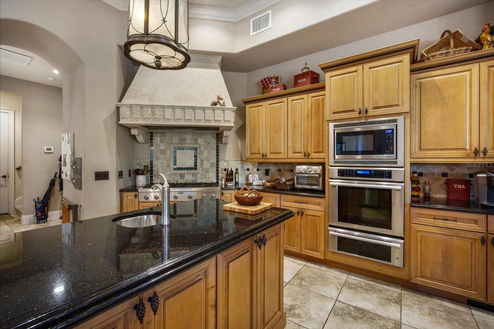 TB8436306 Property Photo