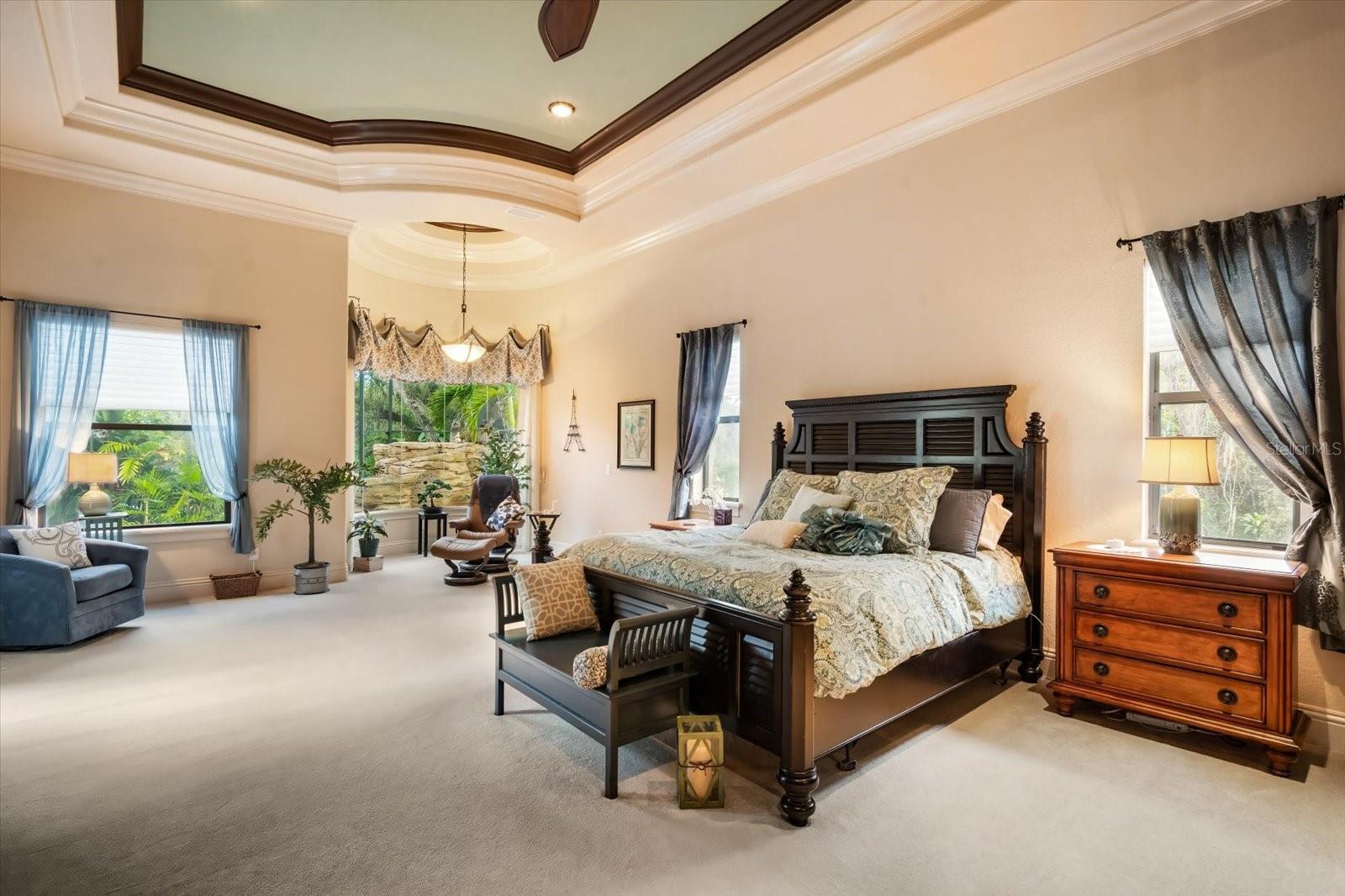 TB8436306 Property Photo