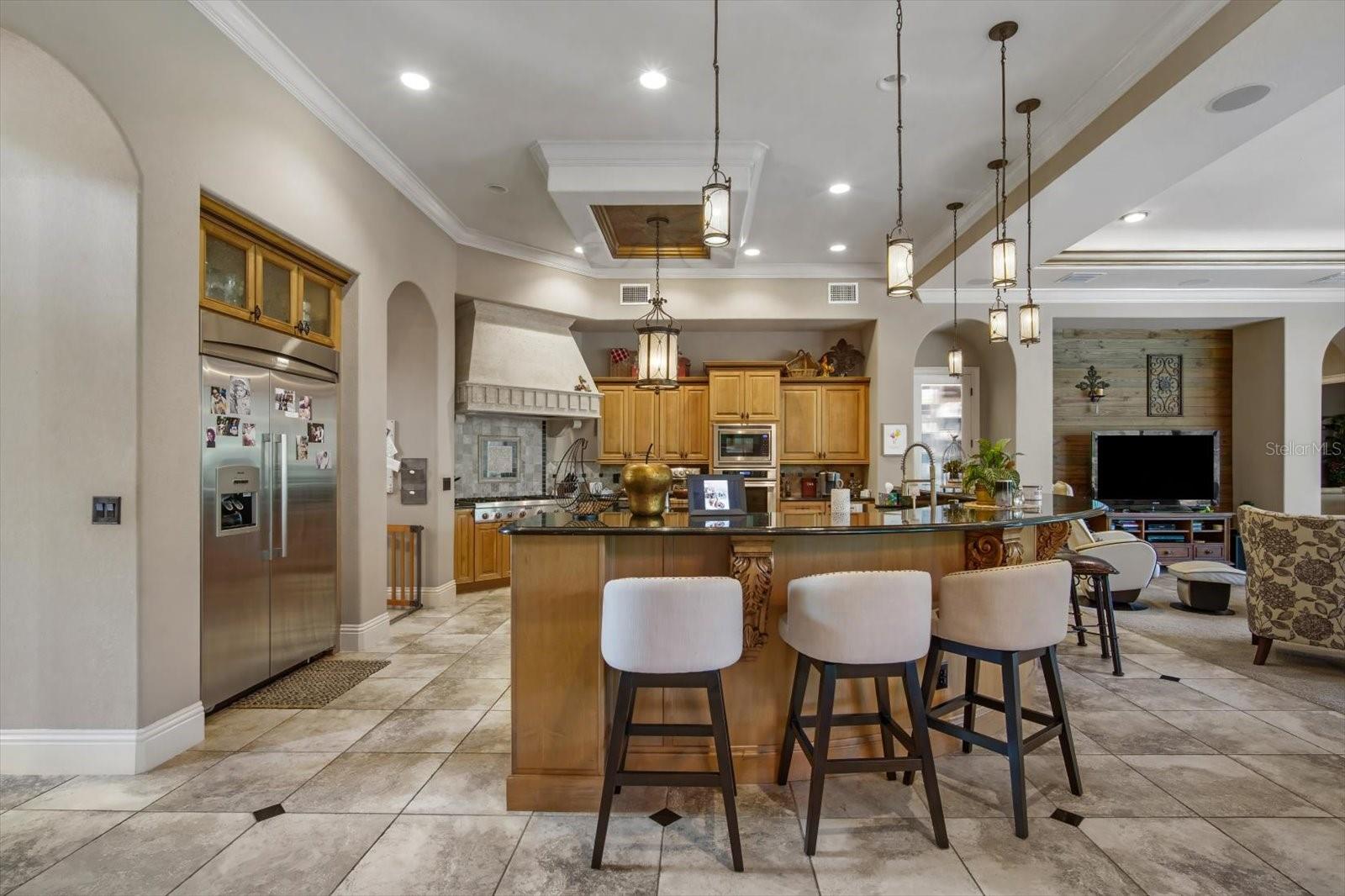 TB8436306 Property Photo