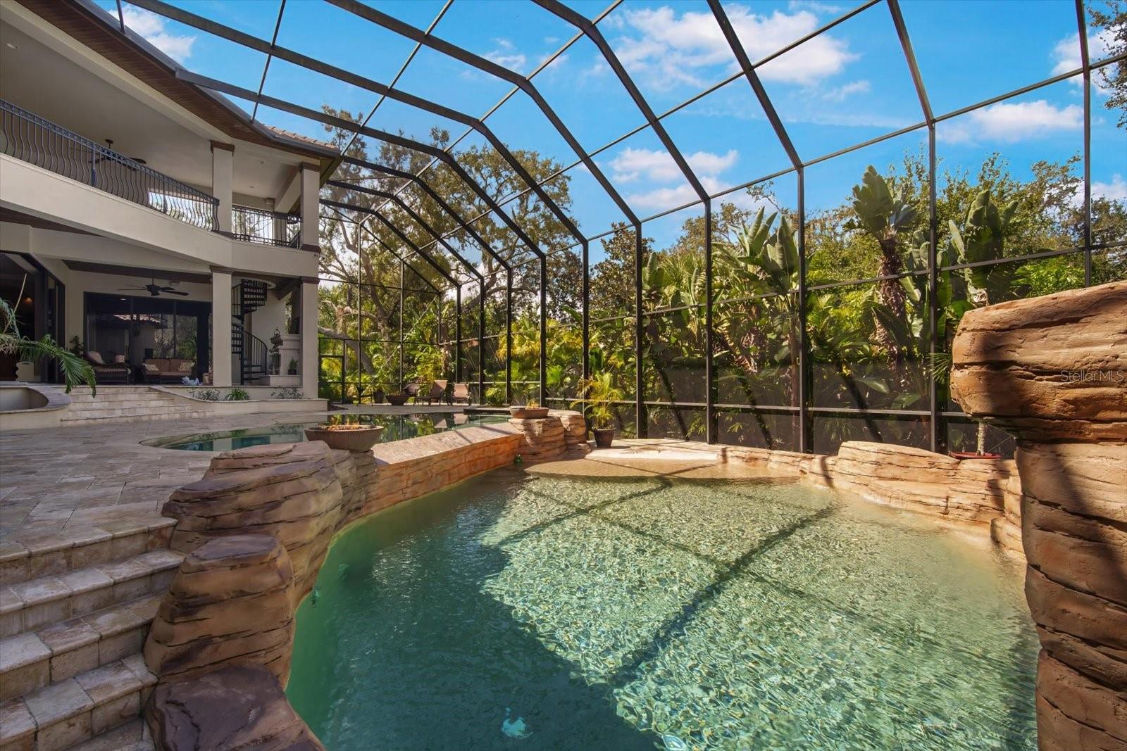 TB8436306 Property Photo