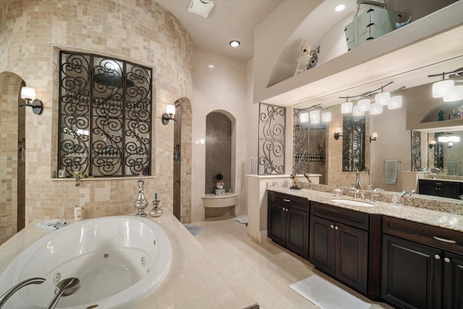 TB8436306 Property Photo