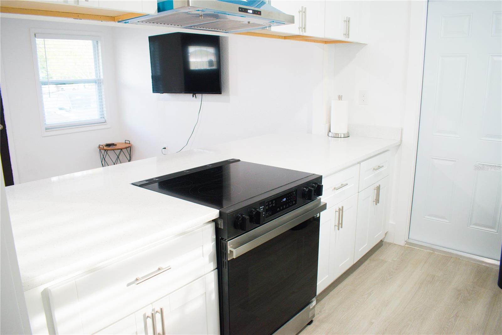 5832 DR MARTIN LUTHER KING JR ST N, ST PETERSBURG, FL, 33703