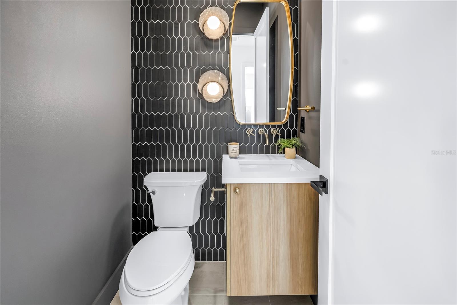 431 36TH AVE N, ST PETERSBURG, FL, 33704