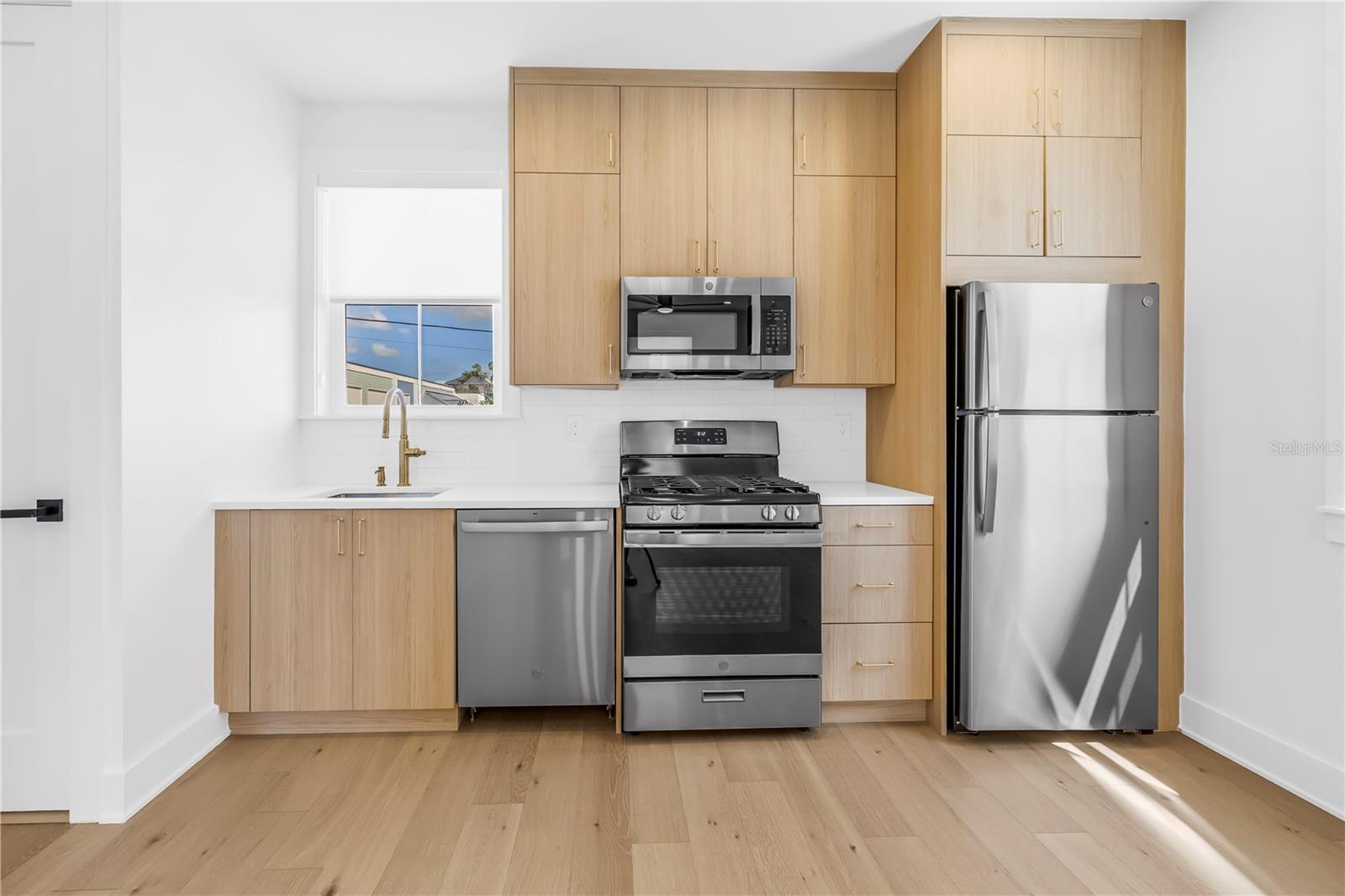 431 36TH AVE N, ST PETERSBURG, FL, 33704