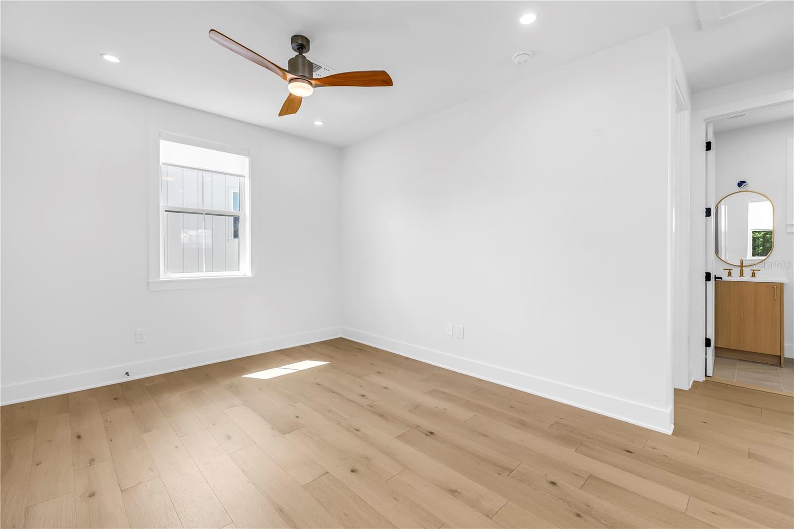 431 36TH AVE N, ST PETERSBURG, FL, 33704