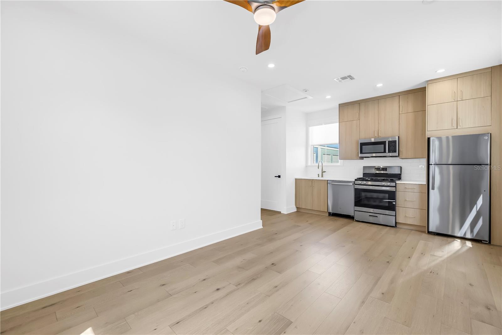 431 36TH AVE N, ST PETERSBURG, FL, 33704