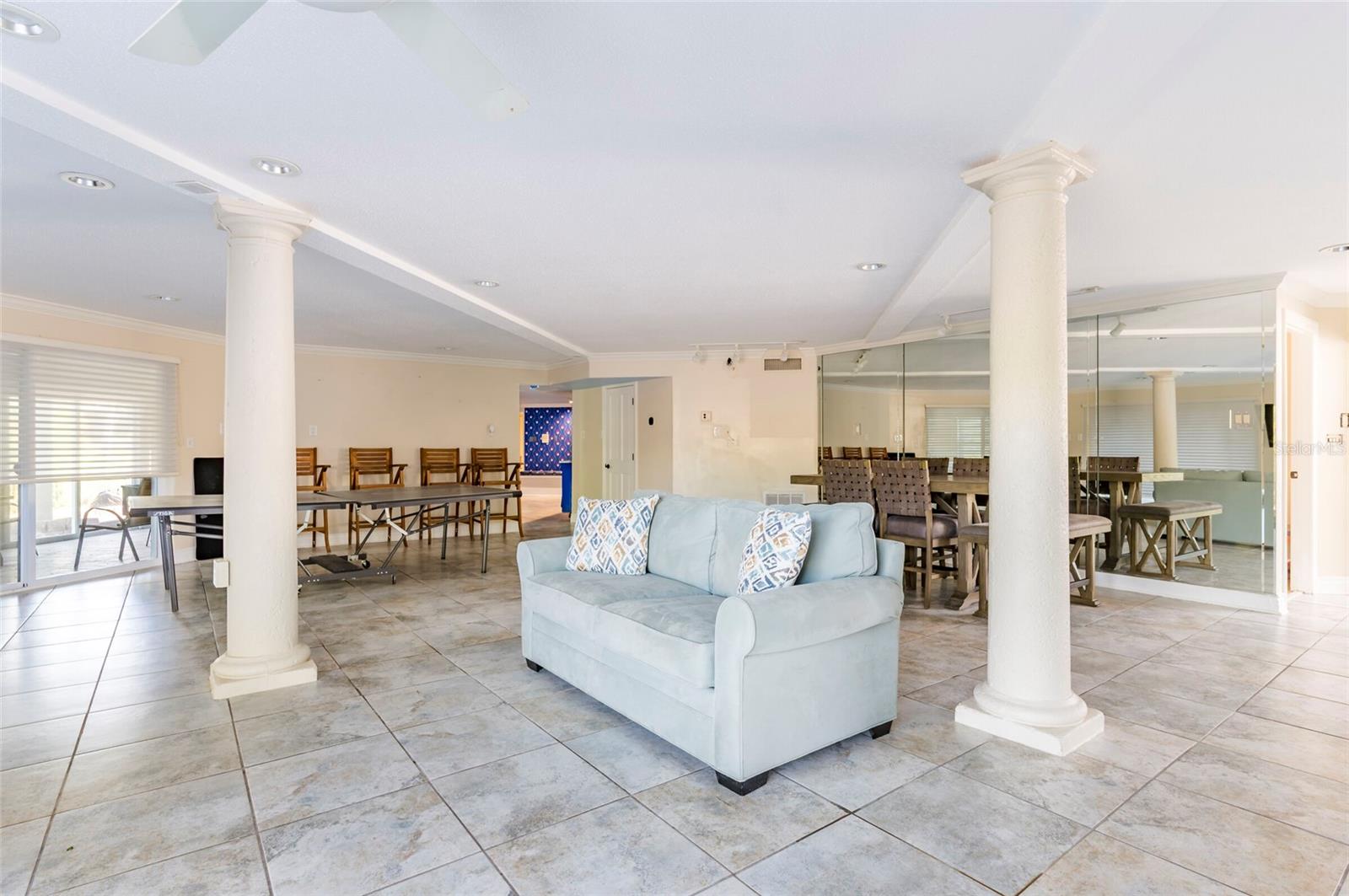 TB8436315 Property Photo