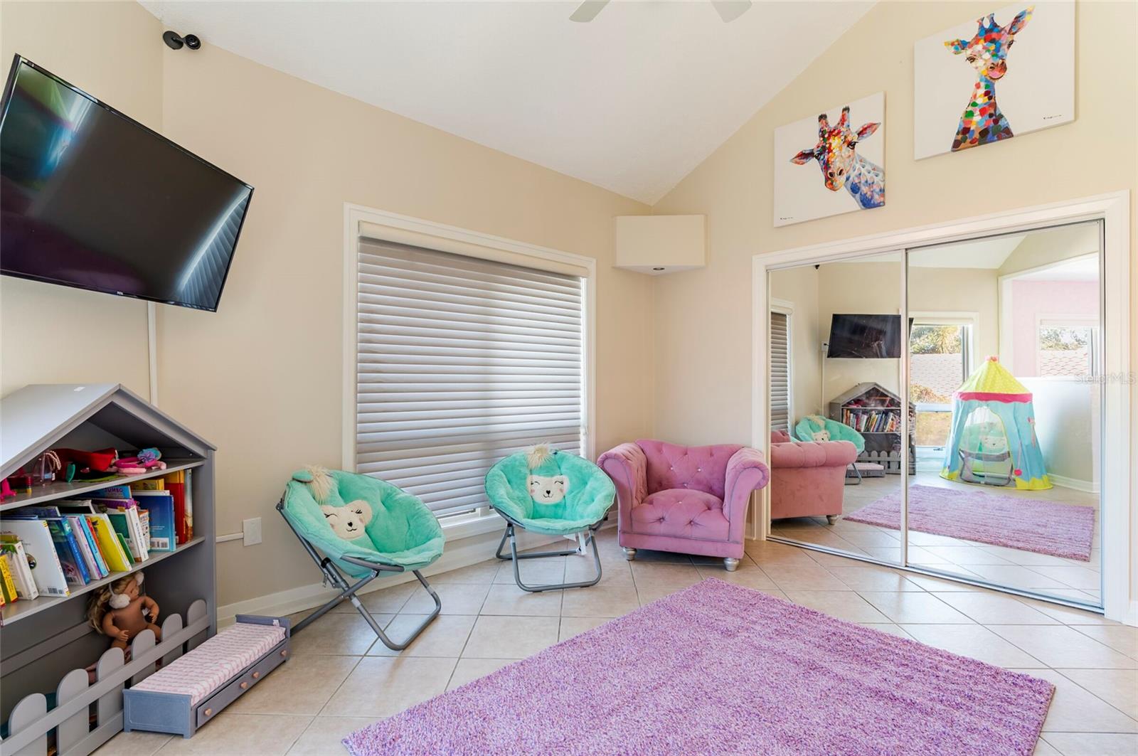 TB8436315 Property Photo