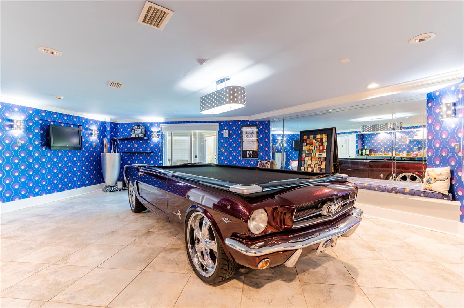 TB8436315 Property Photo