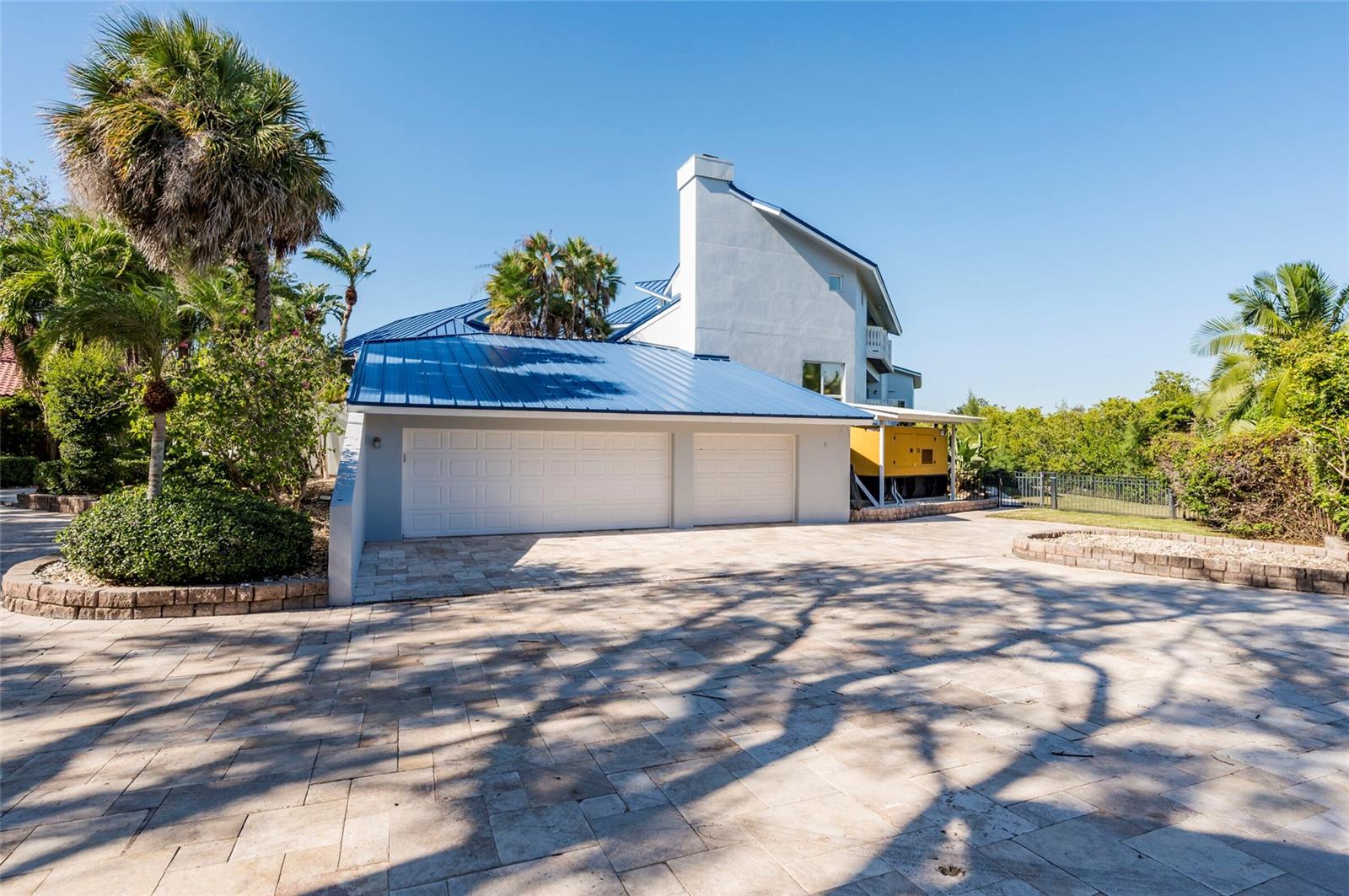 TB8436315 Property Photo