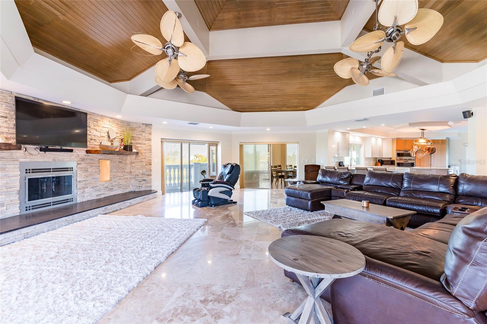 TB8436315 Property Photo