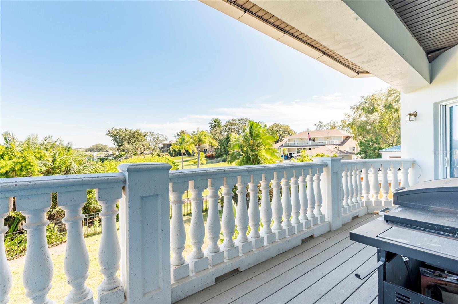 TB8436315 Property Photo