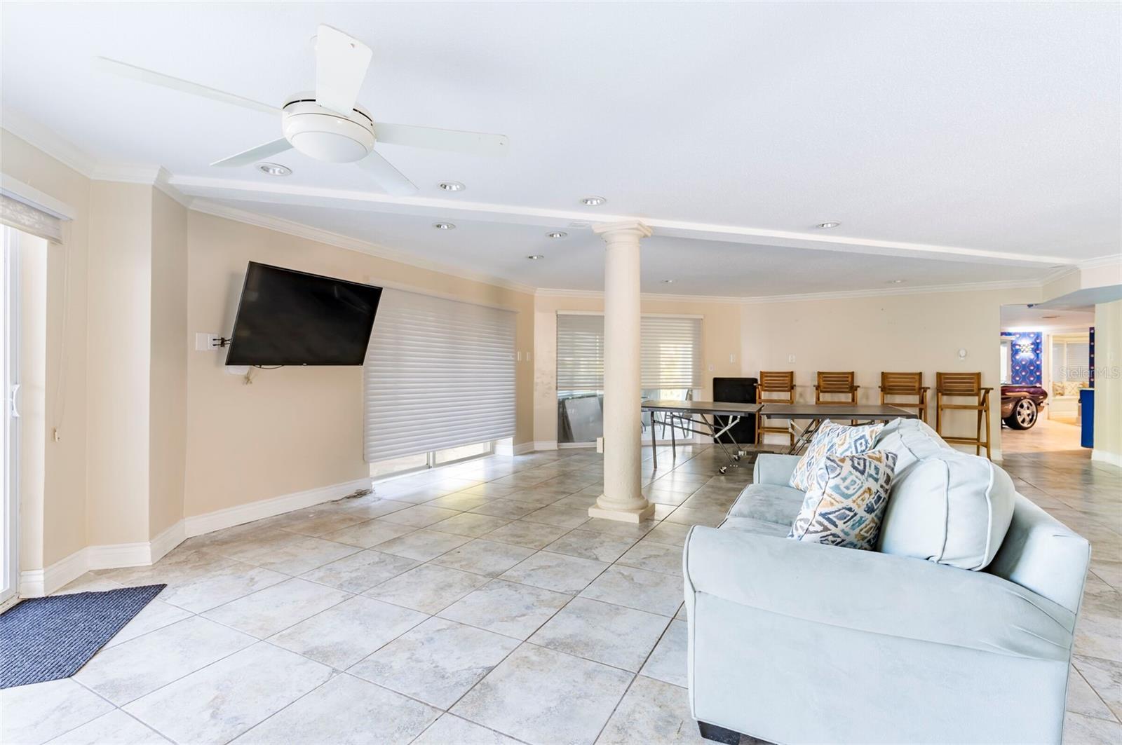 TB8436315 Property Photo