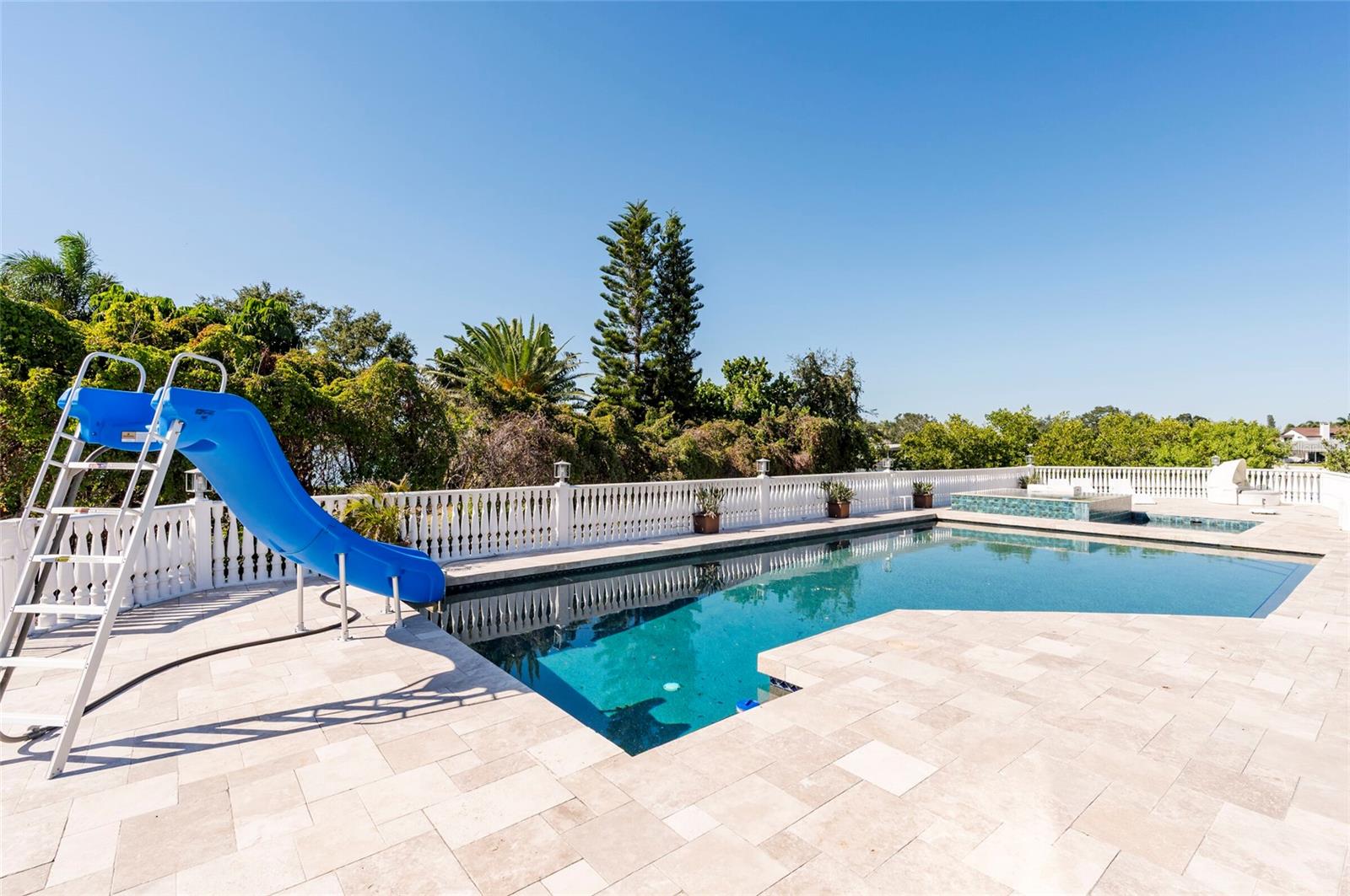 TB8436315 Property Photo