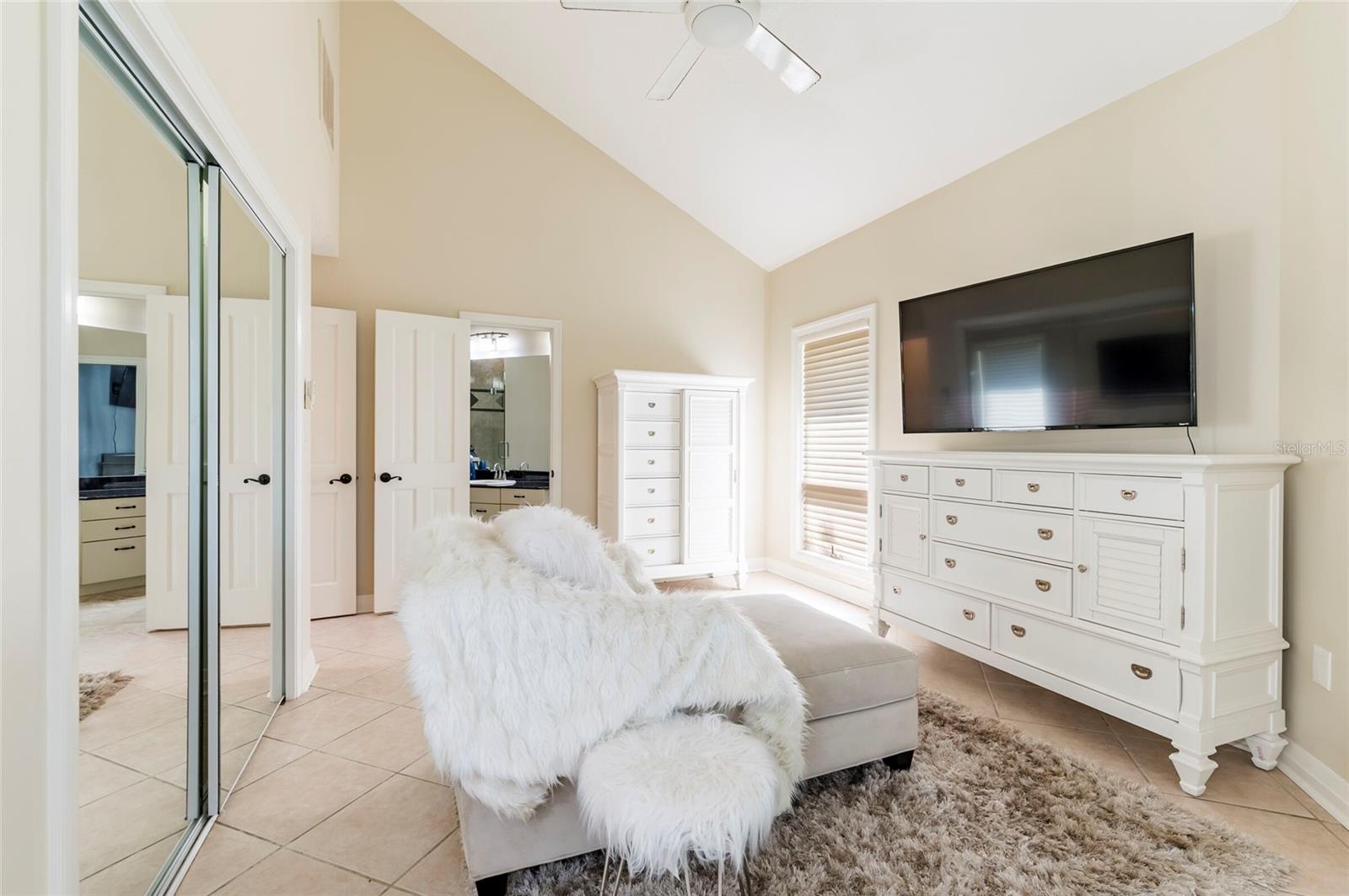 TB8436315 Property Photo