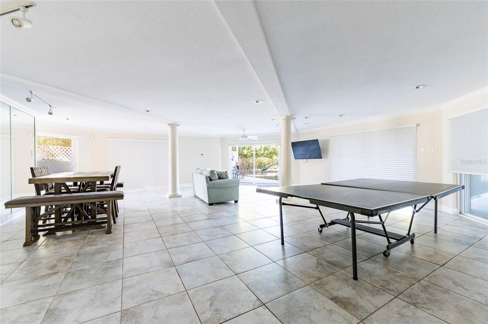 TB8436315 Property Photo