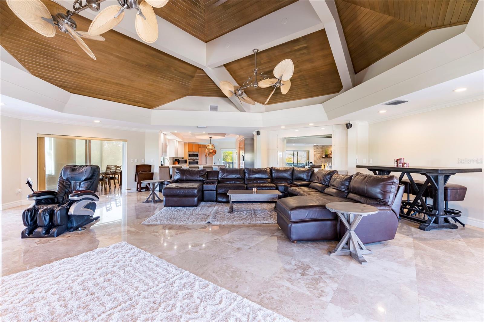 TB8436315 Property Photo