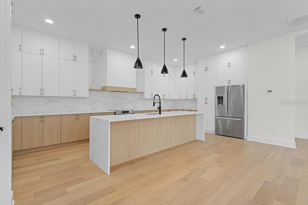 3202 W LA SALLE ST, TAMPA, FL, 33607