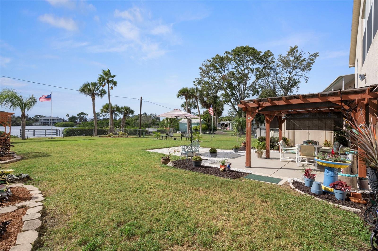 6719 MANOR BEACH RD, NEW PORT RICHEY, FL, 34652